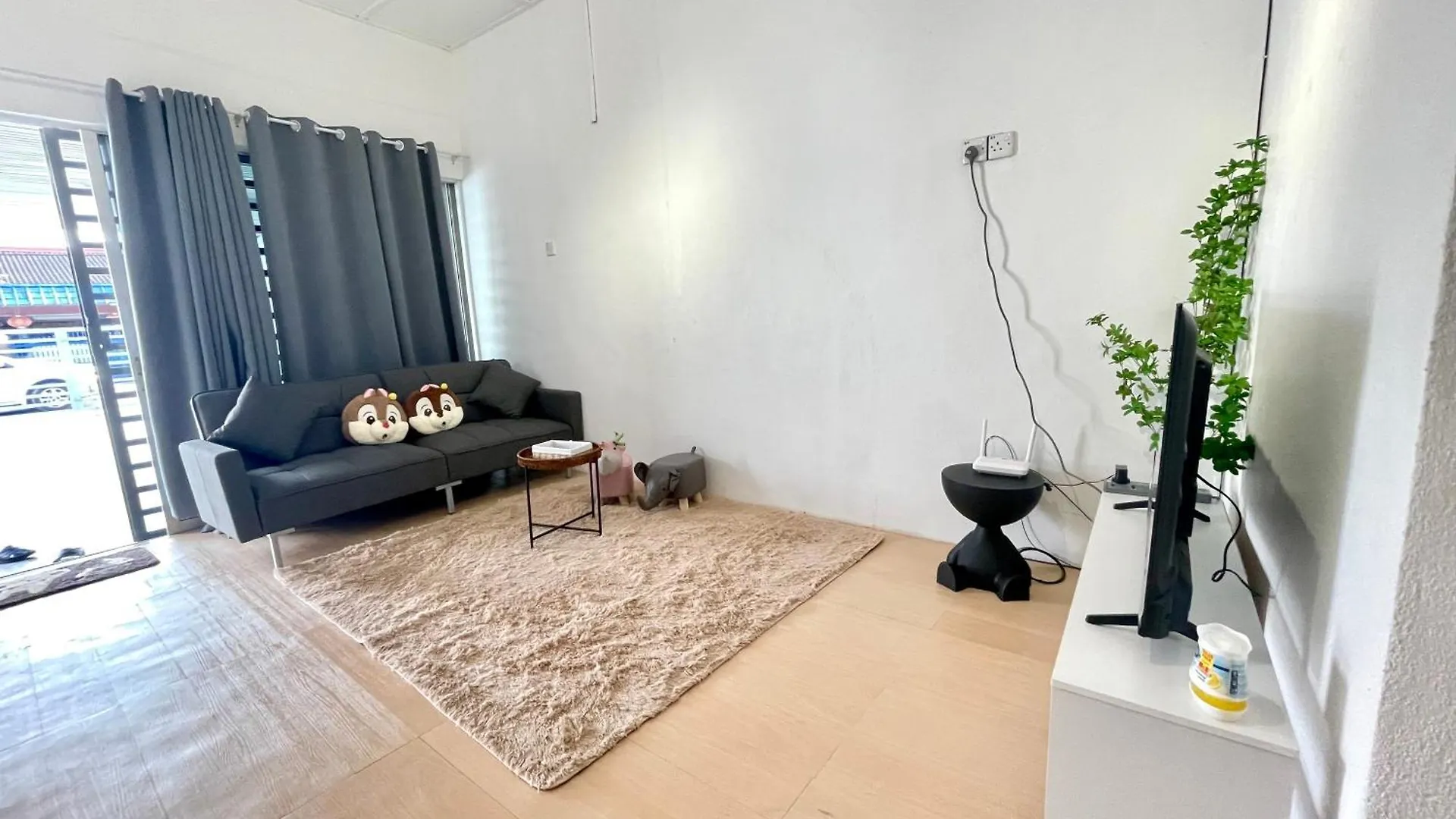 Cozy10Perwira#6Pax#Netflix#Neariconcity&Iconicpoint Simpang Ampat