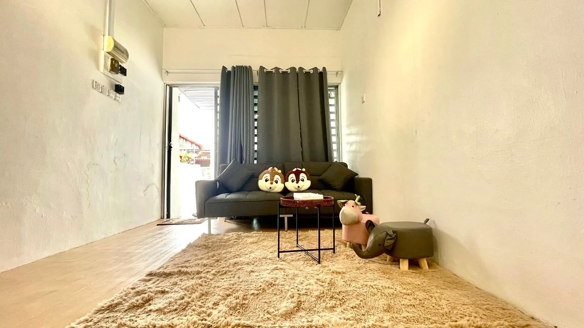 Cozy10Perwira#6Pax#Netflix#Neariconcity&Iconicpoint Simpang Ampat