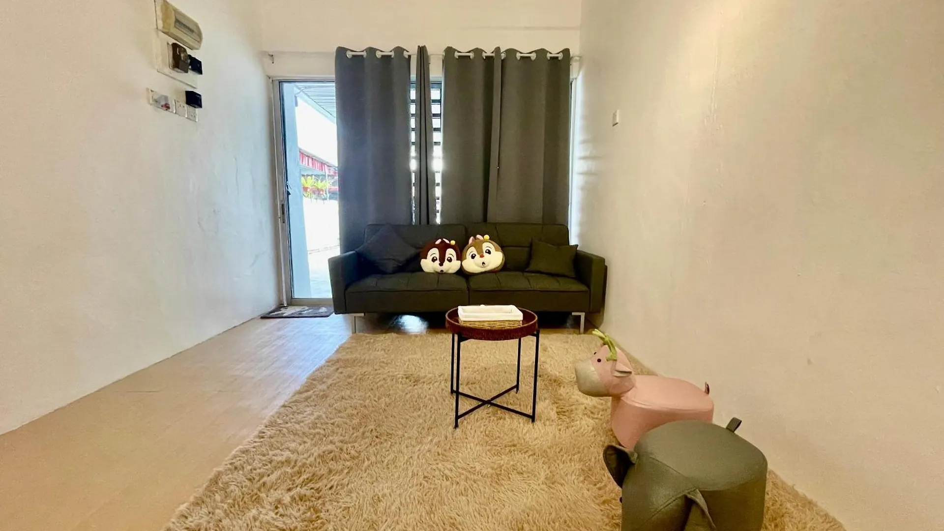 Cozy10Perwira#6Pax#Netflix#Neariconcity&Iconicpoint Simpang Ampat  Malaysia