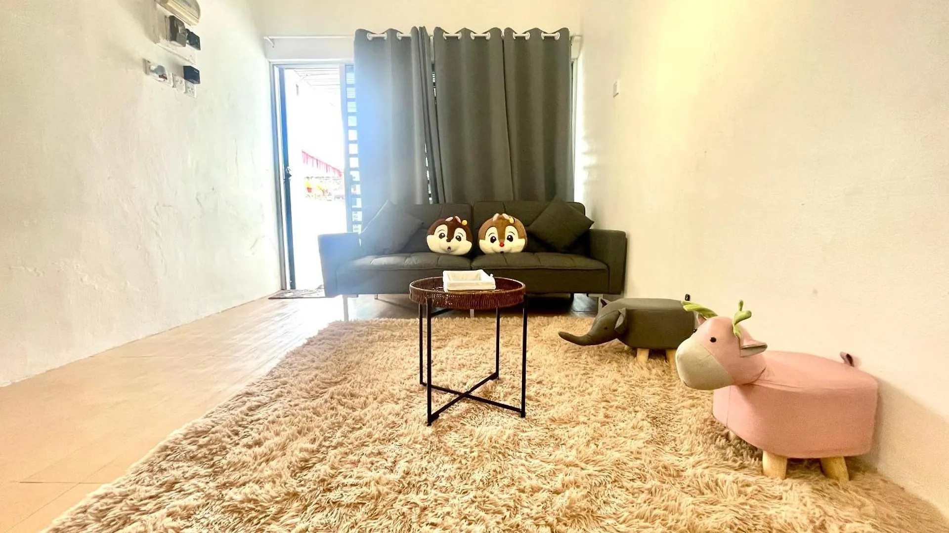 Cozy10Perwira#6Pax#Netflix#Neariconcity&Iconicpoint Simpang Ampat